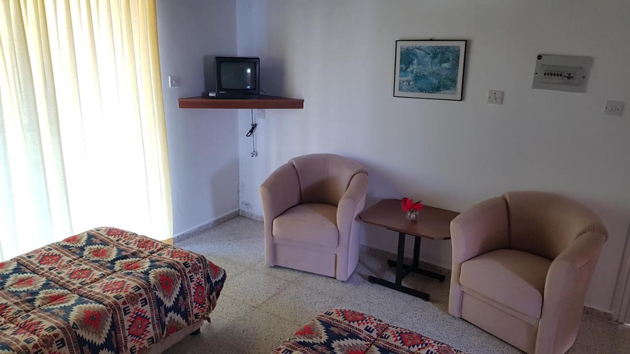 Hotel Citrus Tree Gardens Karavas  Esterno foto